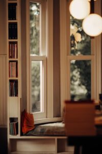 Tips for Creating a Cozy and Inviting Reading Nook at Home